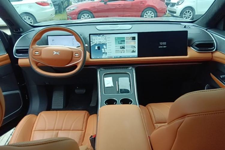 Used XPeng G9 2026 Model, 725 Max Center Console
