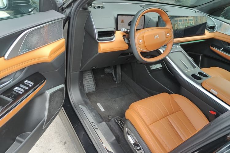 Used XPeng G9 2026 Model, 725 Max Driver Seat