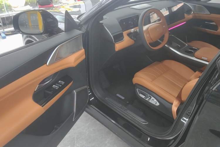 Used XPeng G9 2026 Model, 725 Max Driver Seat