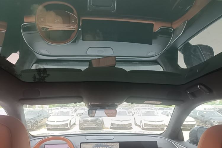 Used XPeng G9 2026 Model, 725 Max Headliner