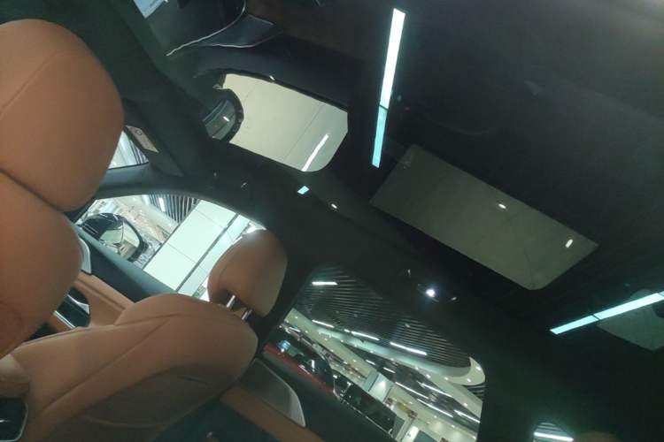 Used XPeng G9 2026 Model, 725 Max Headliner