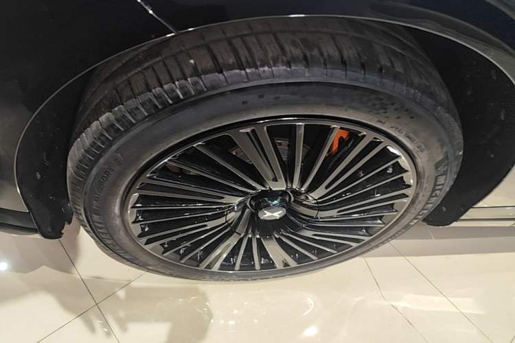 Used XPeng G9 2026 Model, 725 Max Left Front Wheel Hub