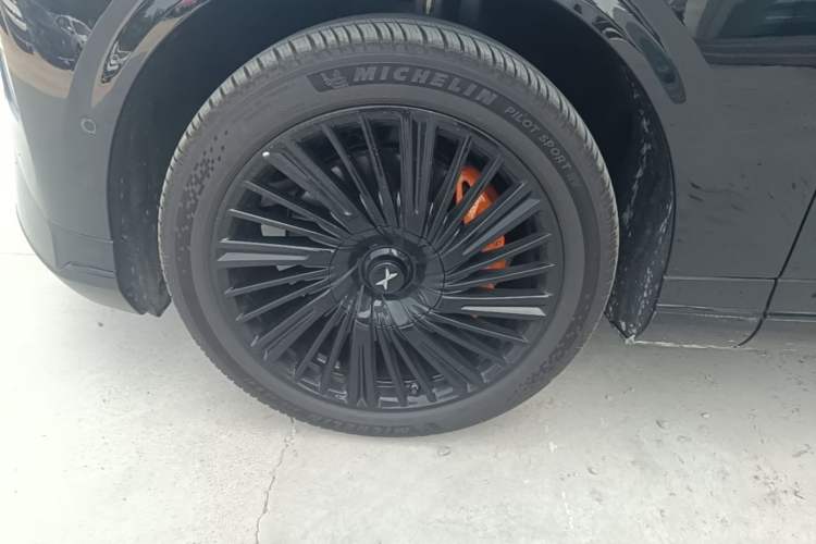 Used XPeng G9 2026 Model, 725 Max Left Front Wheel Hub