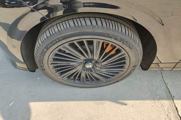 Used XPeng G9 2026 Model, 725 Max Left Front Wheel Hub