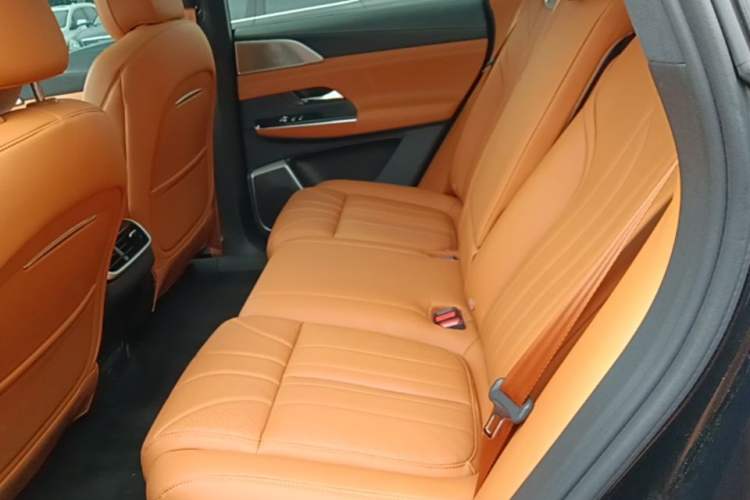 Used XPeng G9 2026 Model, 725 Max Left Rear Seat