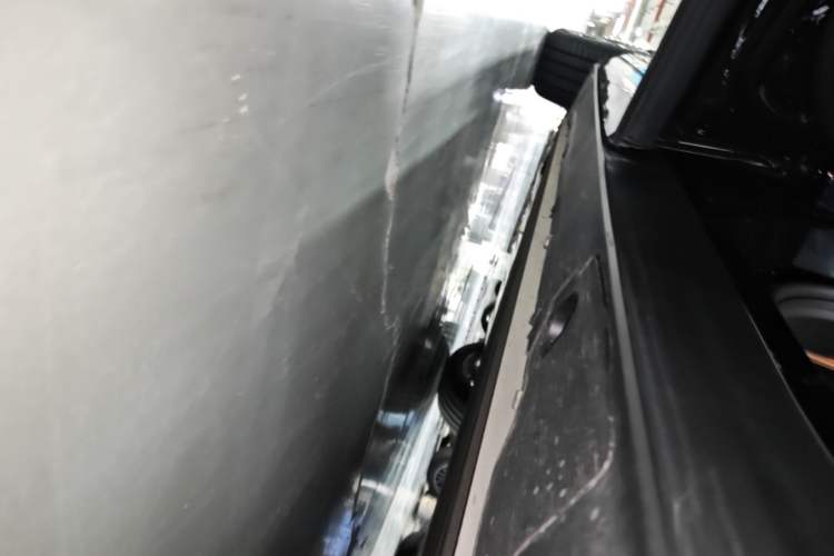 Used XPeng G9 2026 Model, 725 Max Left Side Sill