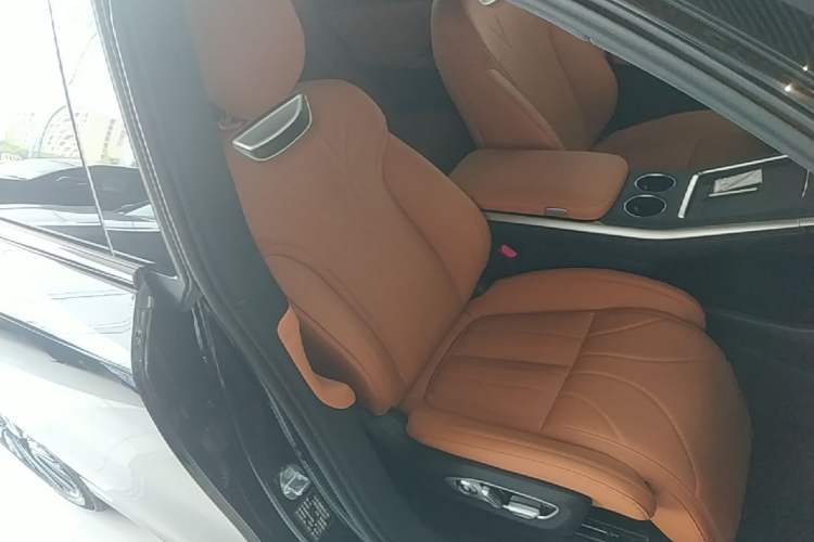 Used XPeng G9 2026 Model, 725 Max Right Front Seat