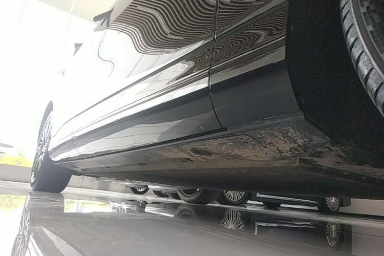 Used XPeng G9 2026 Model, 725 Max Right Side Sill