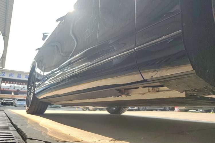 Used XPeng G9 2026 Model, 725 Max Right Side Sill