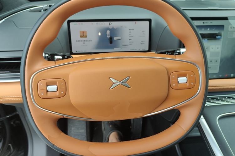 Used XPeng G9 2026 Model, 725 Max Steering Wheel