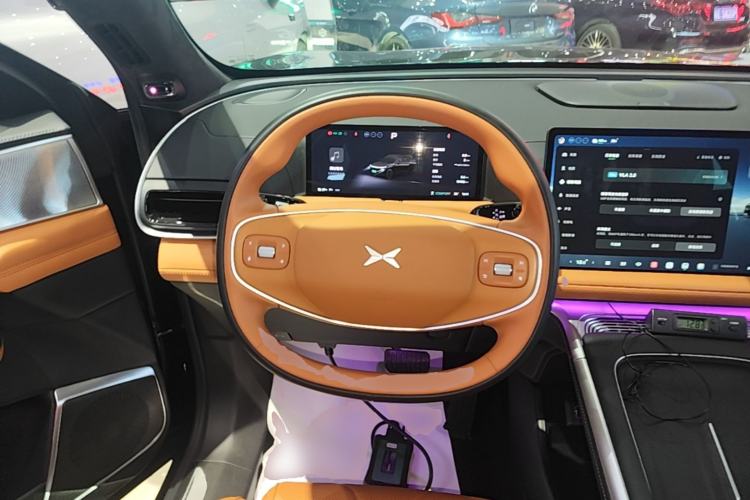 Used XPeng G9 2026 Model, 725 Max Steering Wheel