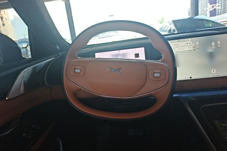 Used XPeng G9 2026 Model, 725 Max Steering Wheel