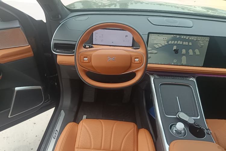 Used XPeng G9 2026 Model, 725 Max Steering Wheel