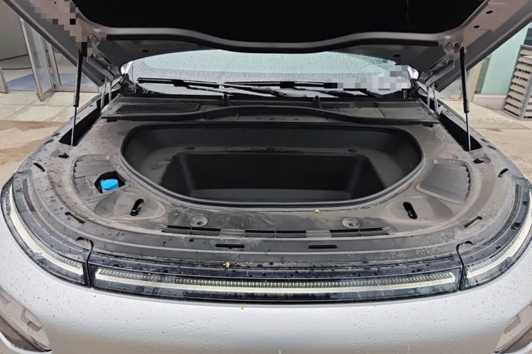 Used XPeng G9 2026 Model, 725 Max Engine Bay