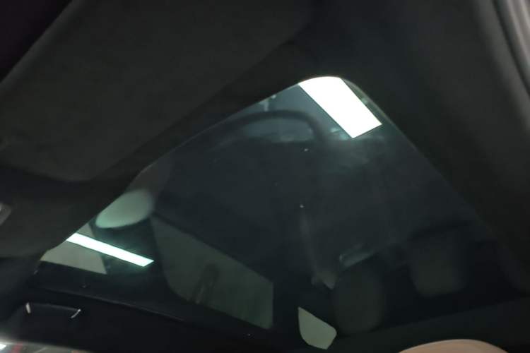 Used XPeng G9 2026 Model, 725 Max Headliner
