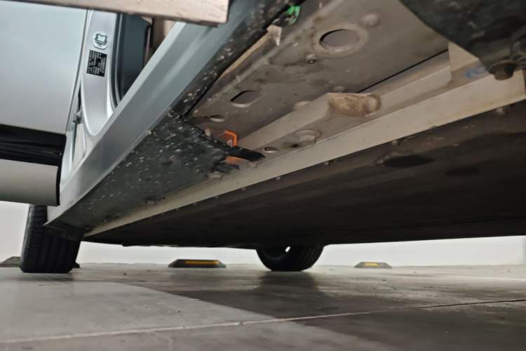 Used XPeng G9 2026 Model, 725 Max Right Side Sill