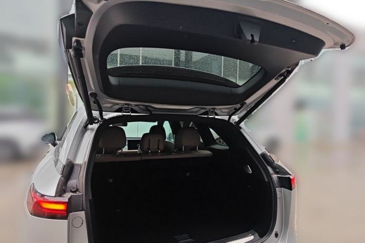 Used XPeng G9 2026 Model, 725 Max Trunk