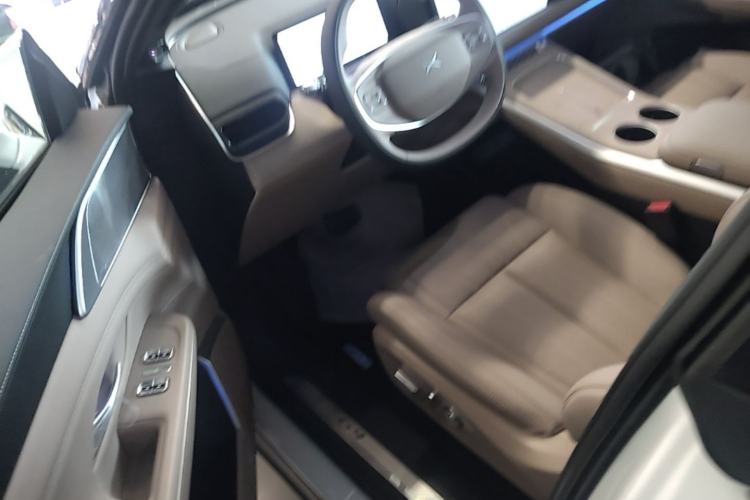 Used XPeng G9 2026 Model, 725 Max Driver Seat