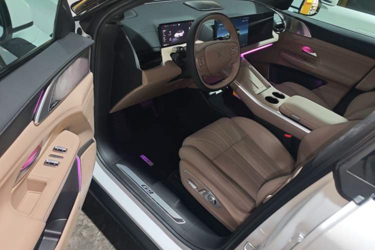 Used XPeng G9 2026 Model, 725 Max Driver Seat