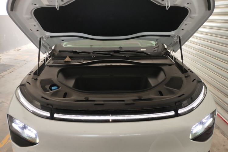 Used XPeng G9 2026 Model, 725 Max Engine Bay