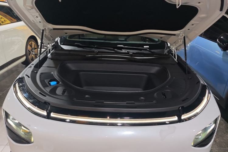 Used XPeng G9 2026 Model, 725 Max Engine Bay