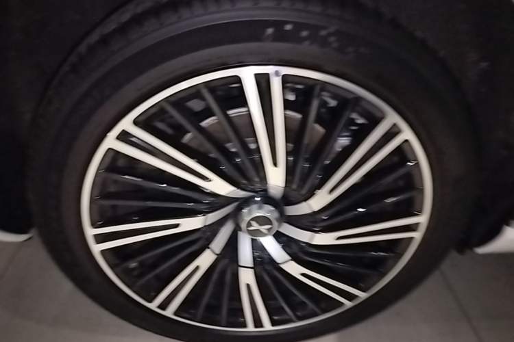 Used XPeng G9 2026 Model, 725 Max Exterior 5