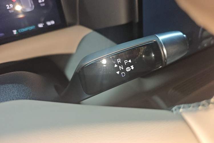 Used XPeng G9 2026 Model, 725 Max Gear Lever