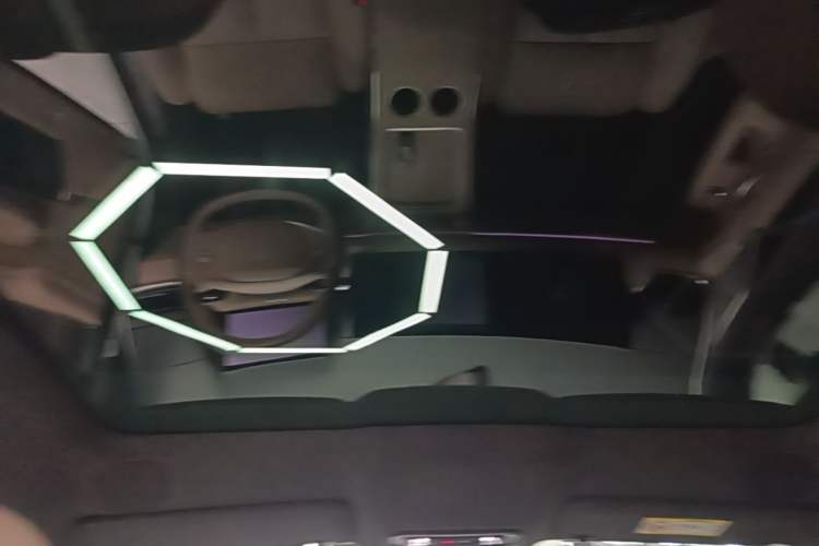 Used XPeng G9 2026 Model, 725 Max Headliner
