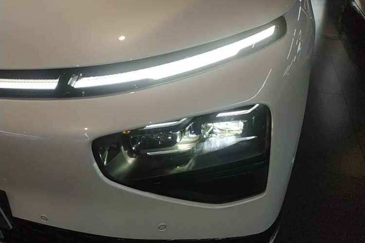 Used XPeng G9 2026 Model, 725 Max Left Front Headlight