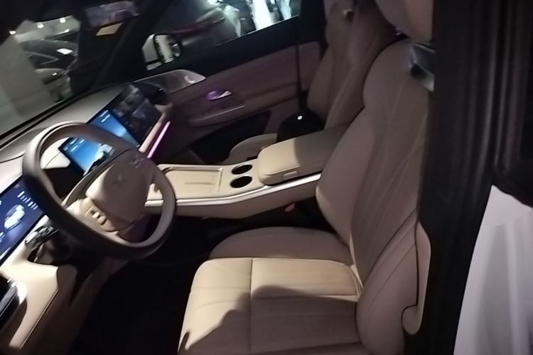 Used XPeng G9 2026 Model, 725 Max Left Front Seat
