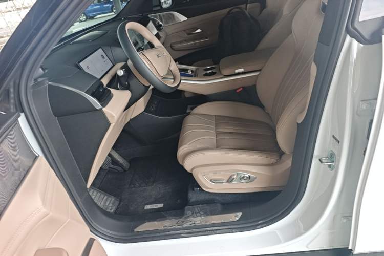 Used XPeng G9 2026 Model, 725 Max Left Front Seat