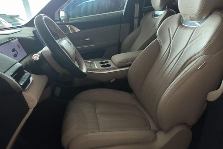 Used XPeng G9 2026 Model, 725 Max Left Front Seat
