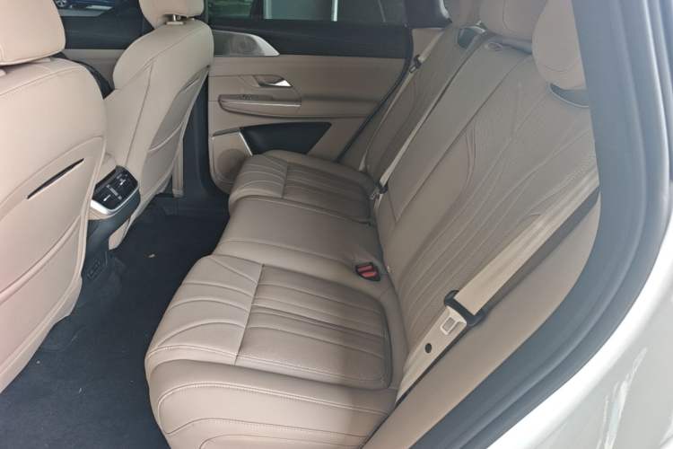 Used XPeng G9 2026 Model, 725 Max Left Rear Seat