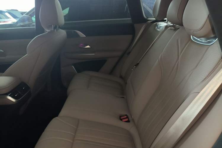 Used XPeng G9 2026 Model, 725 Max Left Rear Seat