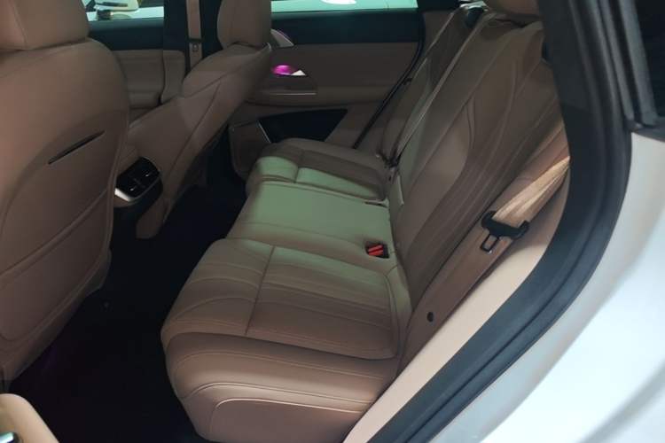 Used XPeng G9 2026 Model, 725 Max Left Rear Seat