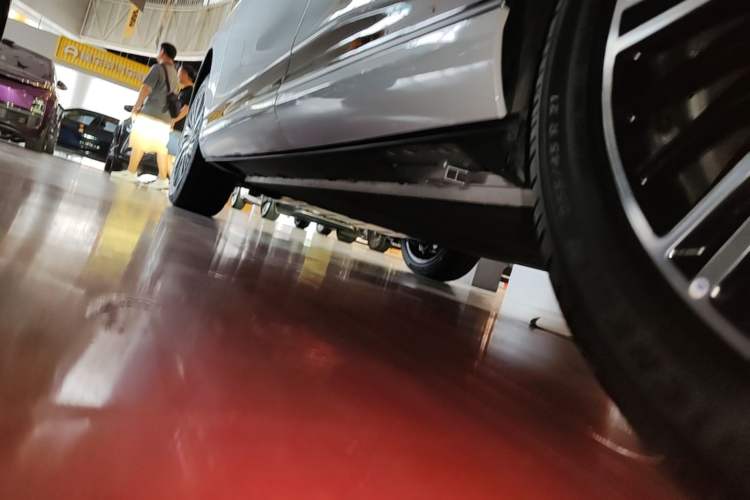 Used XPeng G9 2026 Model, 725 Max Left Side Sill