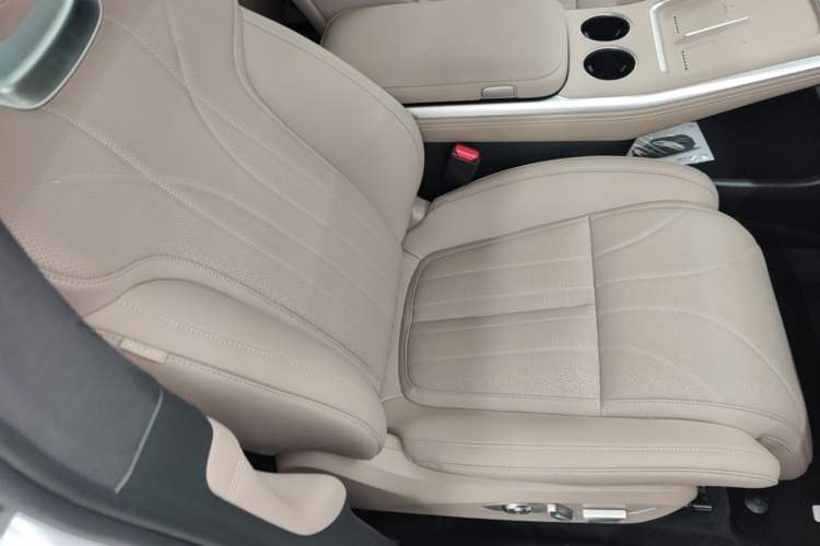 Used XPeng G9 2026 Model, 725 Max Right Front Seat