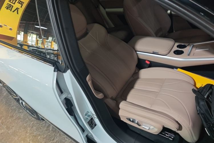 Used XPeng G9 2026 Model, 725 Max Right Front Seat