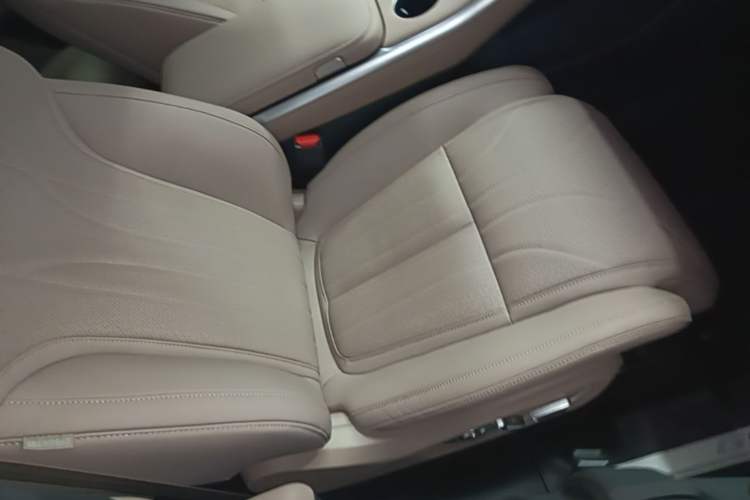 Used XPeng G9 2026 Model, 725 Max Right Front Seat