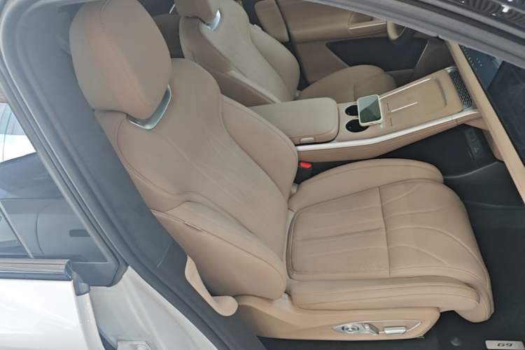 Used XPeng G9 2026 Model, 725 Max Right Front Seat