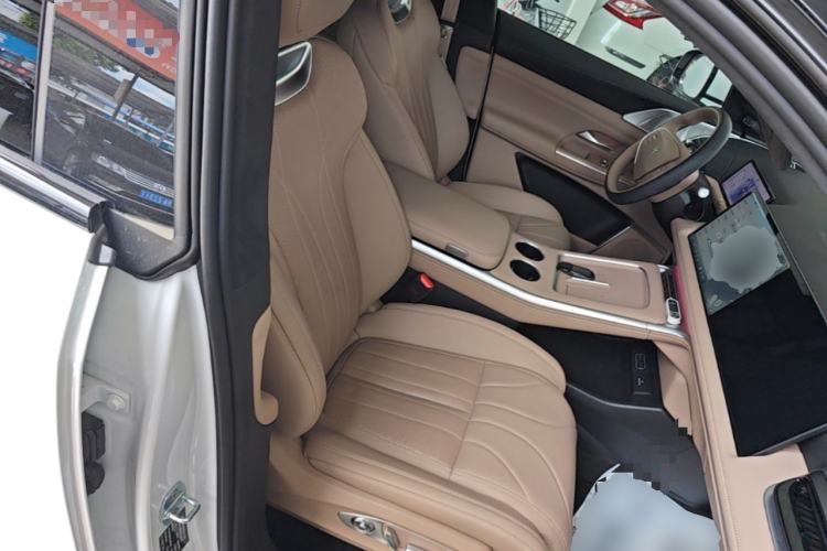 Used XPeng G9 2026 Model, 725 Max Right Front Seat