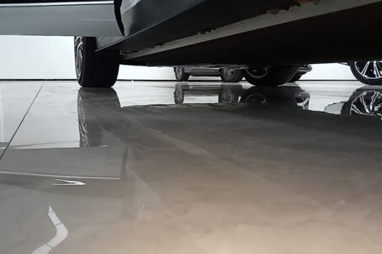 Used XPeng G9 2026 Model, 725 Max Right Side Sill