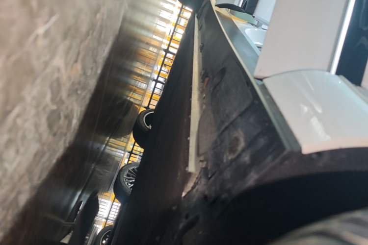 Used XPeng G9 2026 Model, 725 Max Right Side Sill