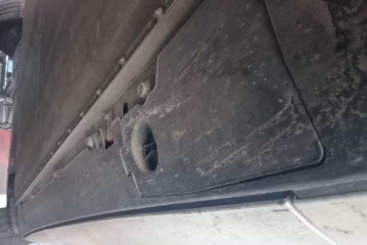 Used XPeng G9 2026 Model, 725 Max Right Side Sill