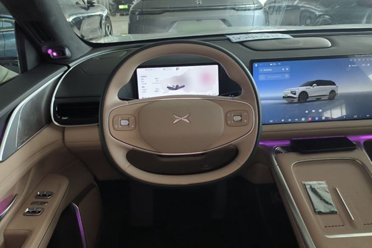 Used XPeng G9 2026 Model, 725 Max Steering Wheel