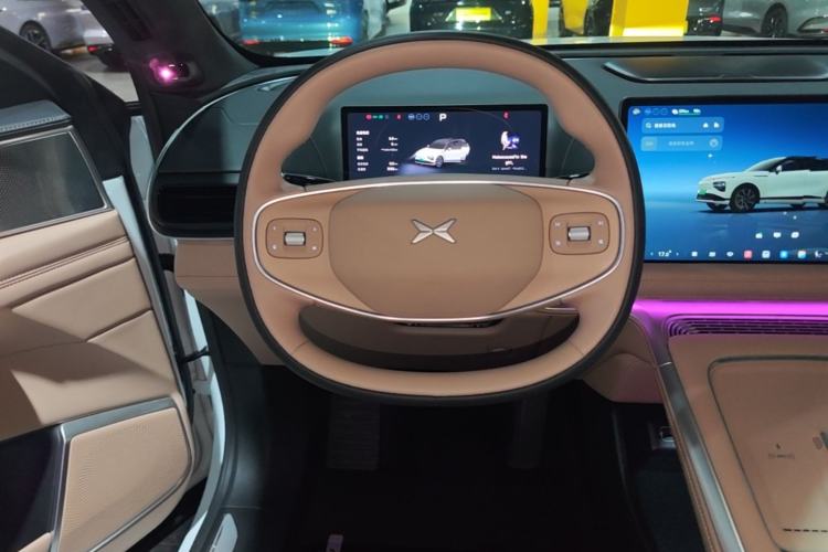 Used XPeng G9 2026 Model, 725 Max Steering Wheel