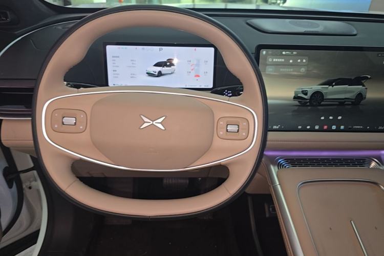 Used XPeng G9 2026 Model, 725 Max Steering Wheel