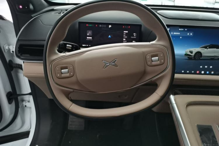 Used XPeng G9 2026 Model, 725 Max Steering Wheel