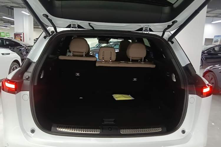 Used XPeng G9 2026 Model, 725 Max Trunk
