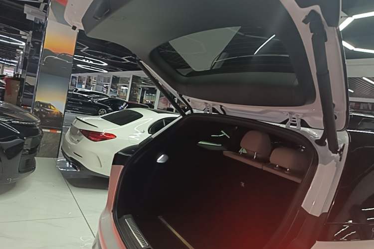 Used XPeng G9 2026 Model, 725 Max Trunk